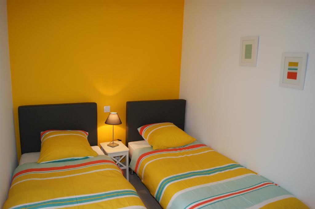 Au Fil De L'Eau - Le Bord De Rance Apartment Динан Екстериор снимка